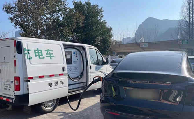 梅江区汽车搭电